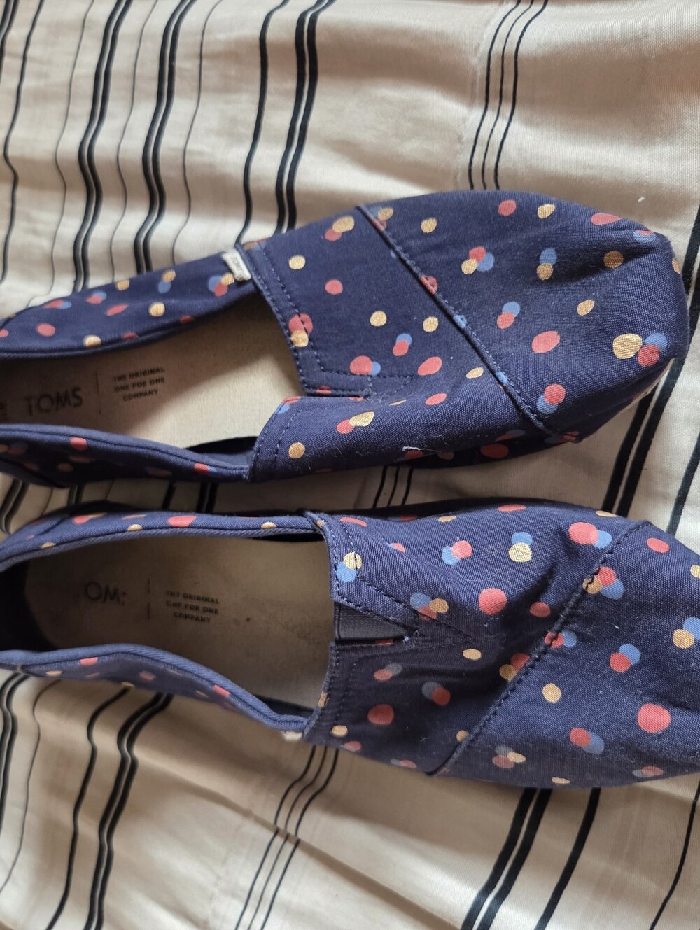 TOMS Women’s Navy Polka Dot Slip-On Shoes